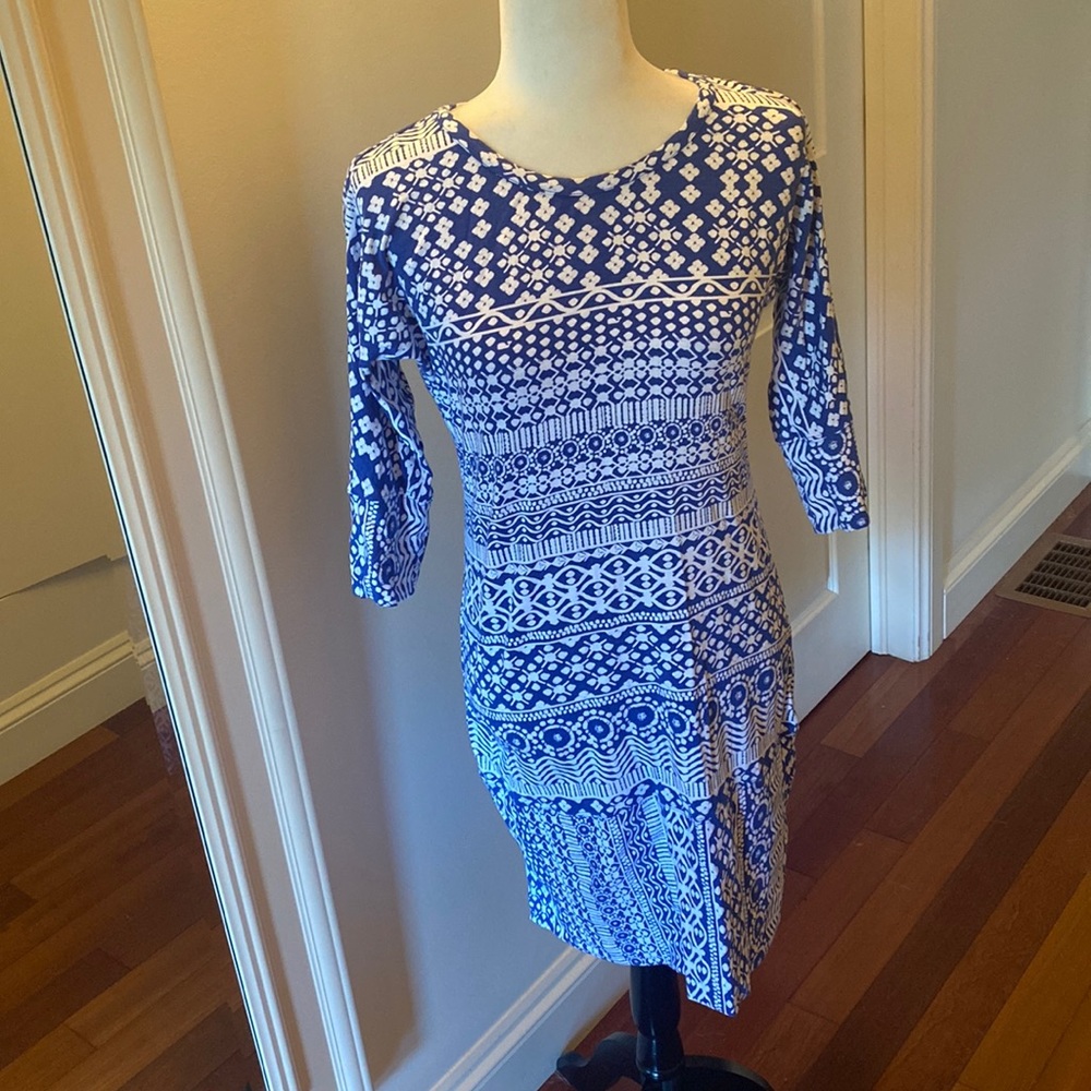 Vineyard Vines Batik Blue & White dress - size xs (fits like small)